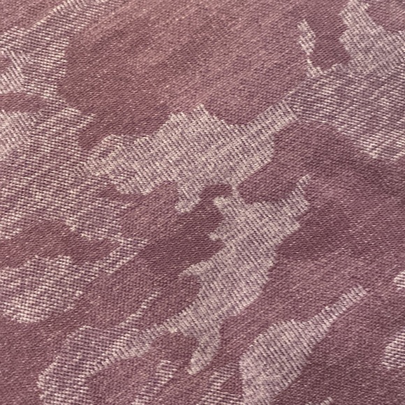 PURPLE CAMO SCRUNCH LEGGINGS - Picture 7 of 10